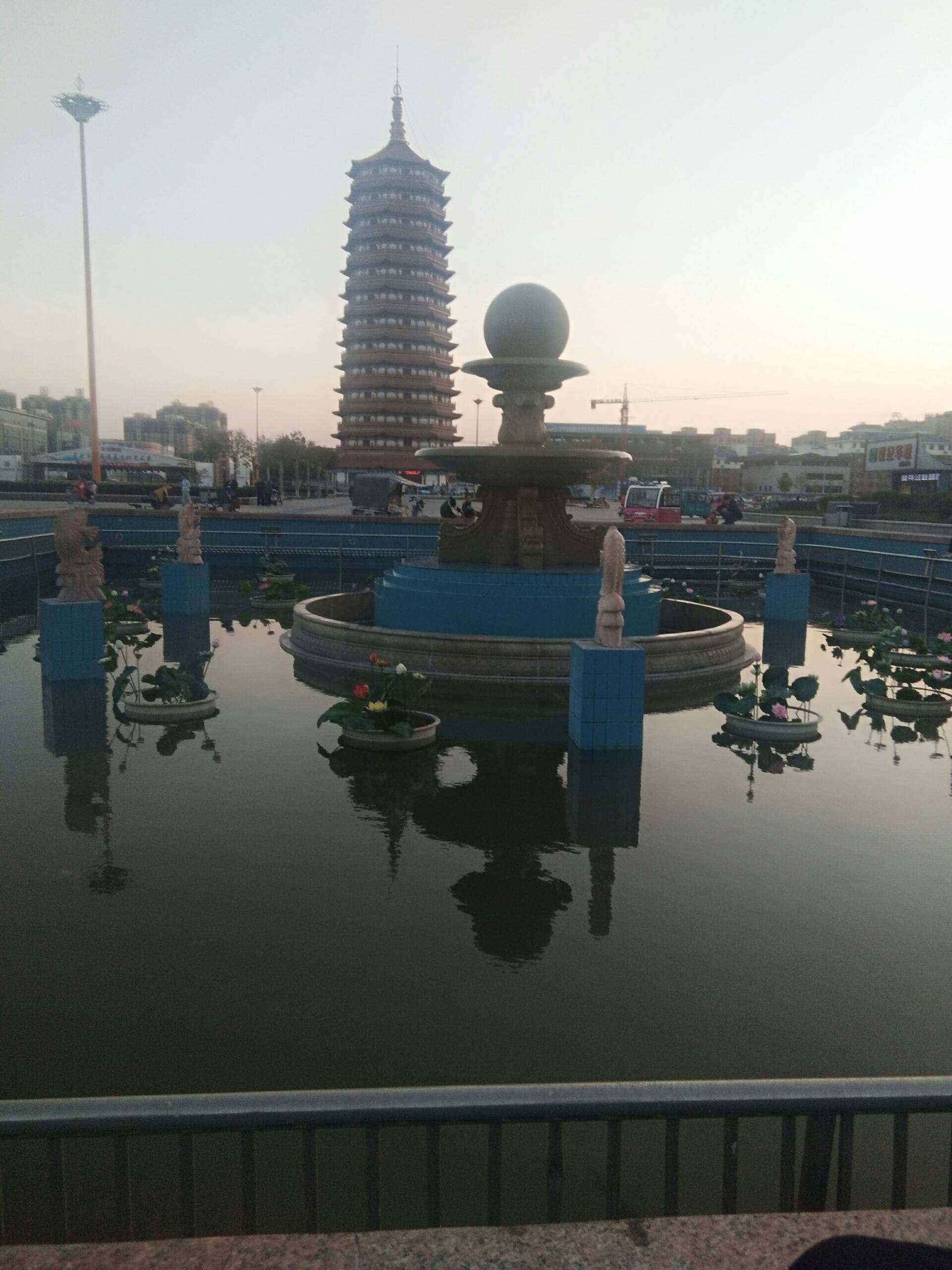 我们的到莘县,雁塔公园 - 念念细雨的快手