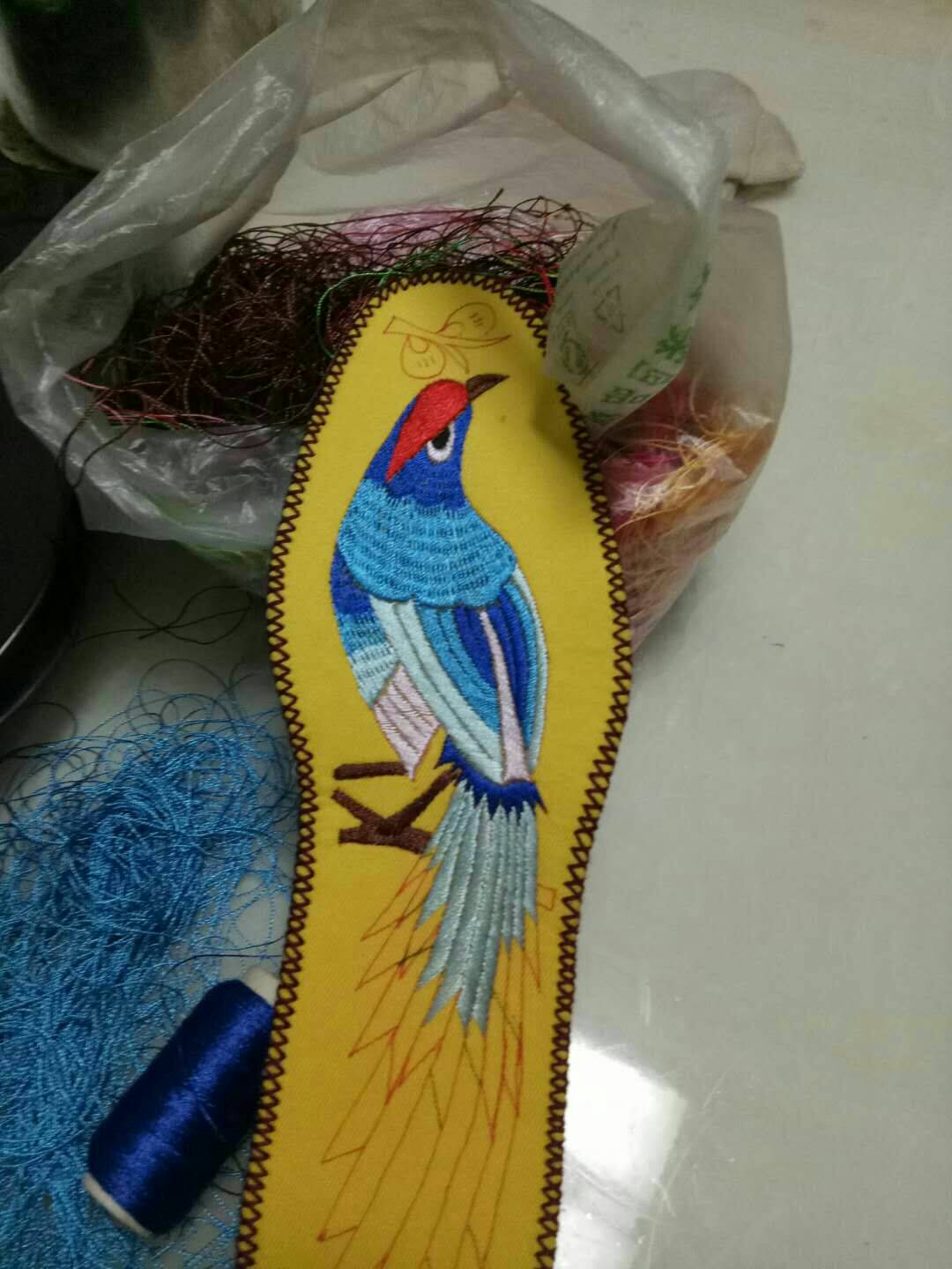 666 绣花作品4月前 这是我画的美女做的 鞋垫花扎的好,边边没锁好