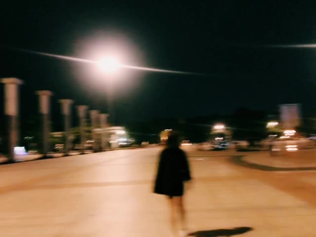 当一个人热情耗尽了,你就是陌生人了 3月前