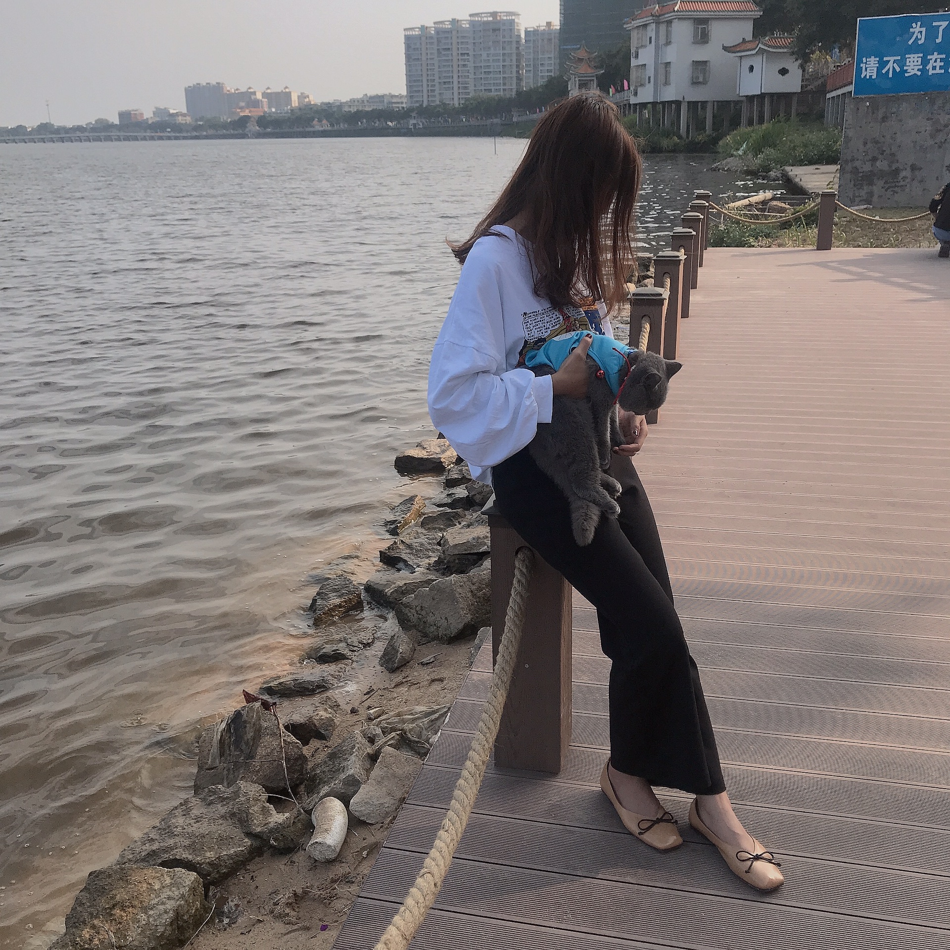 走出六亲不认的步伐