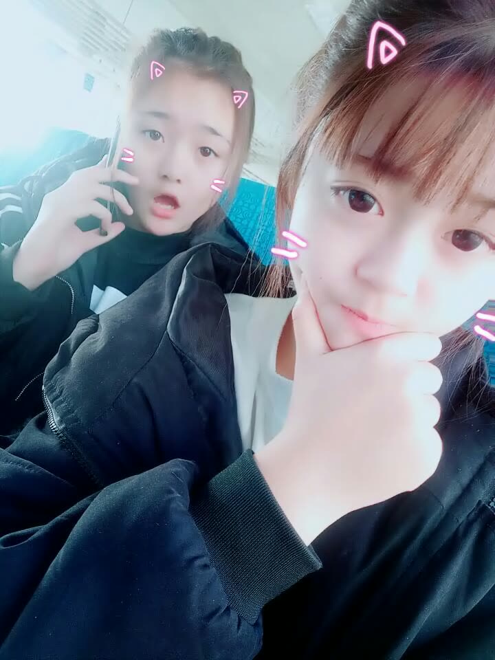 一丢丢可爱92(aa根)-快手直播