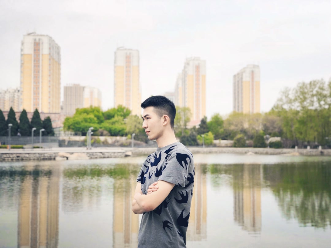 1米96的青年杨旭-快手直播