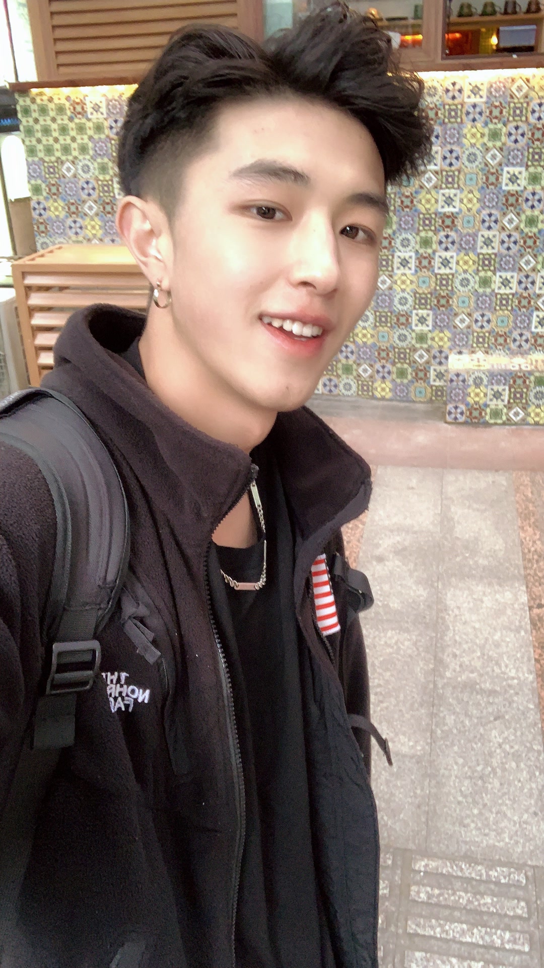 1.9w wuli-东东呀 id: 11355985 关注