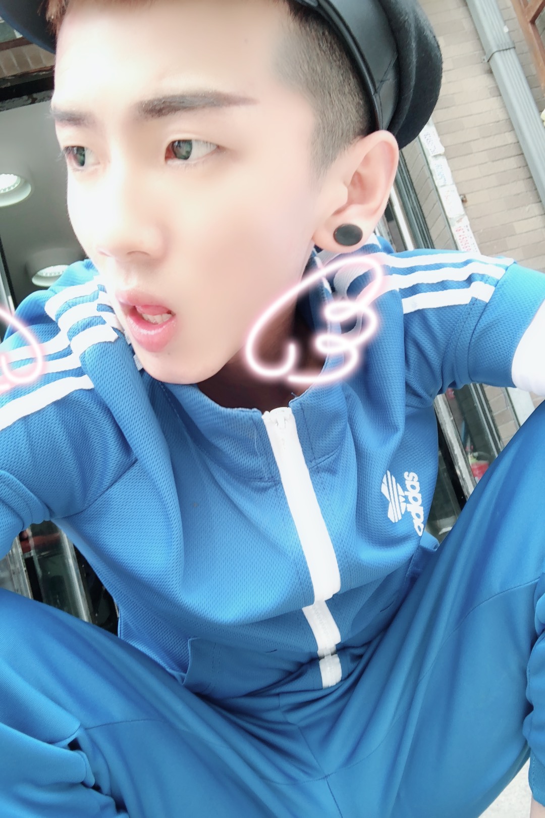 闪耀全能李九林的快手直播