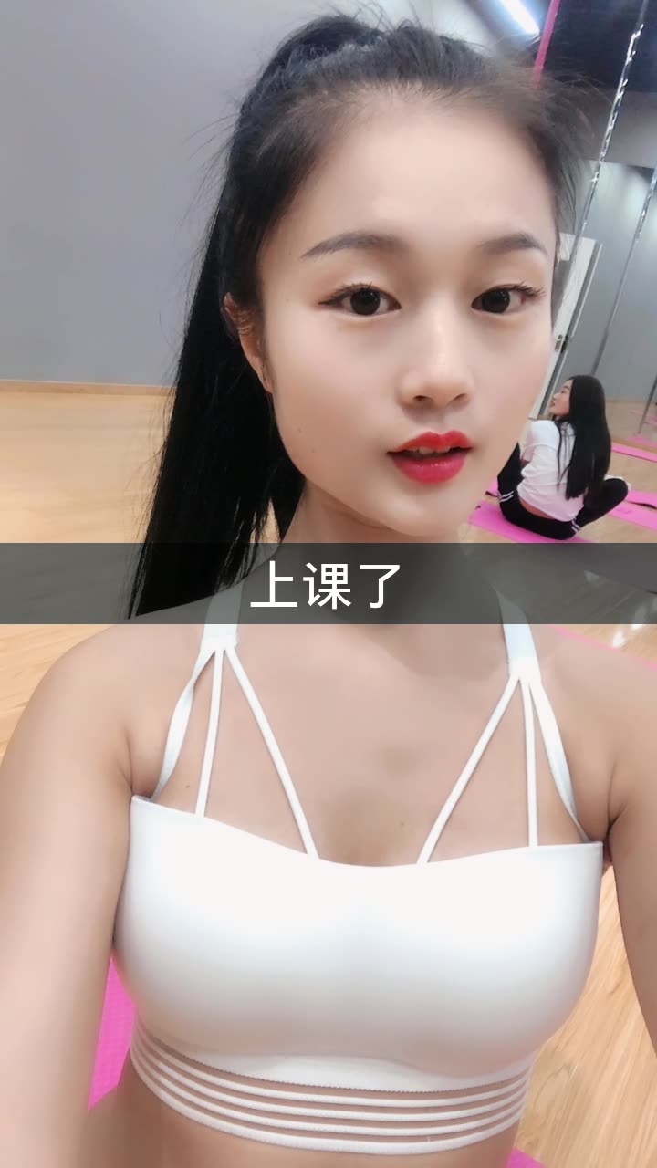 华翎舞蹈总校梁怡老师.的快手直播