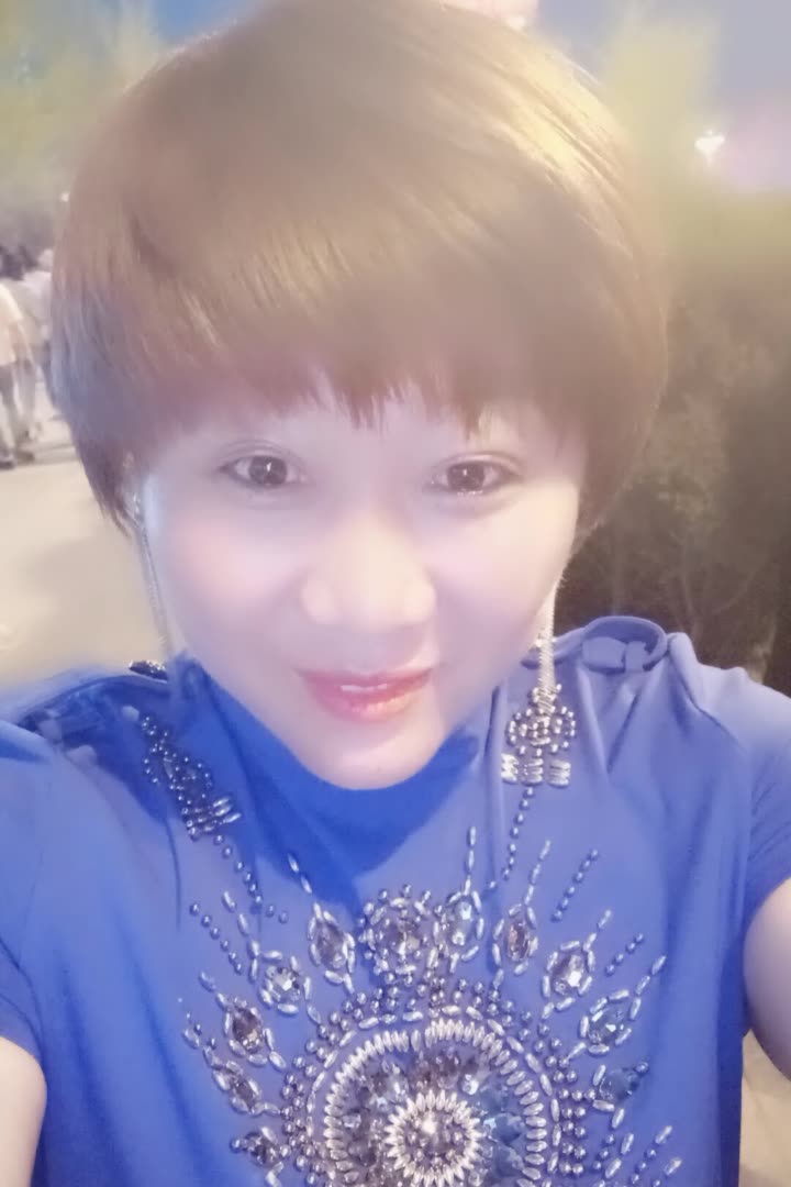 辽阳灯塔虎妞的快手直播