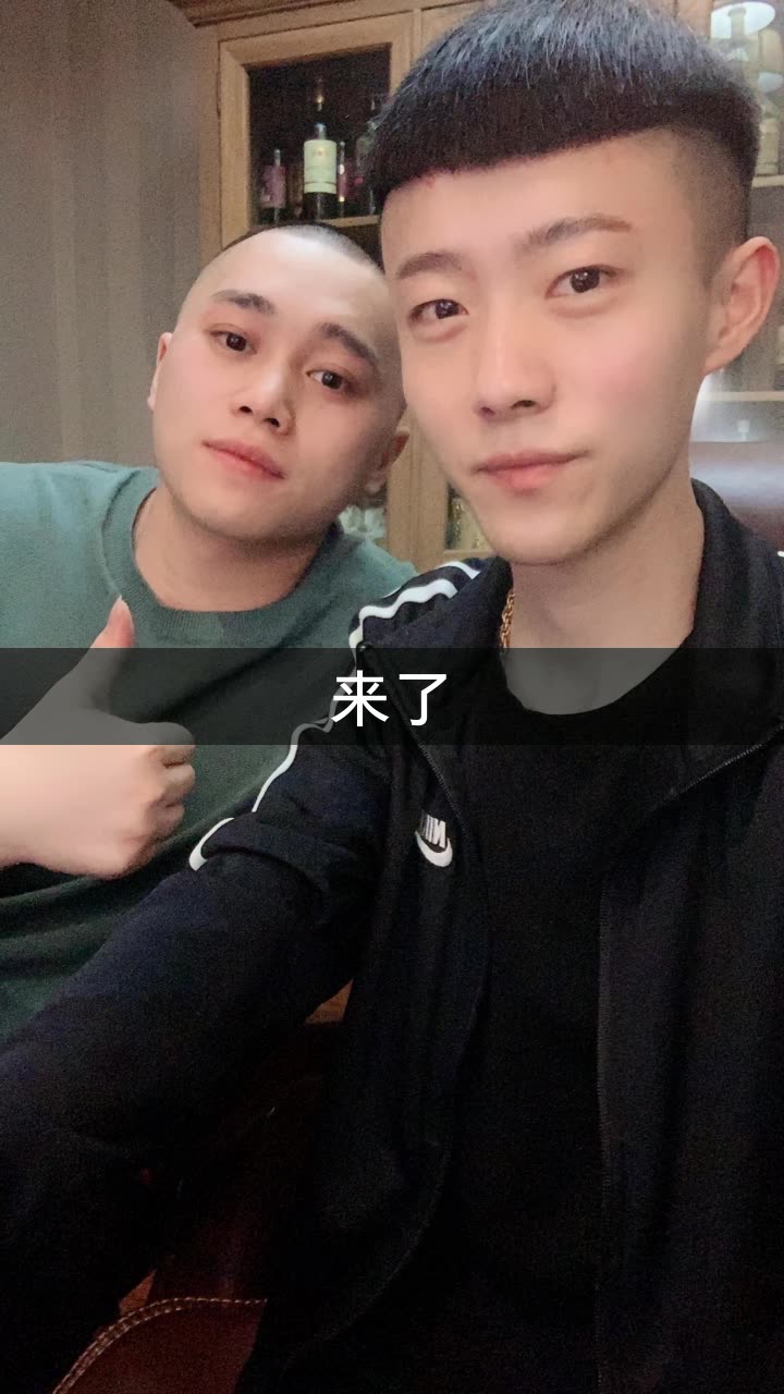 张诗尧7093【yxh】的快手直播