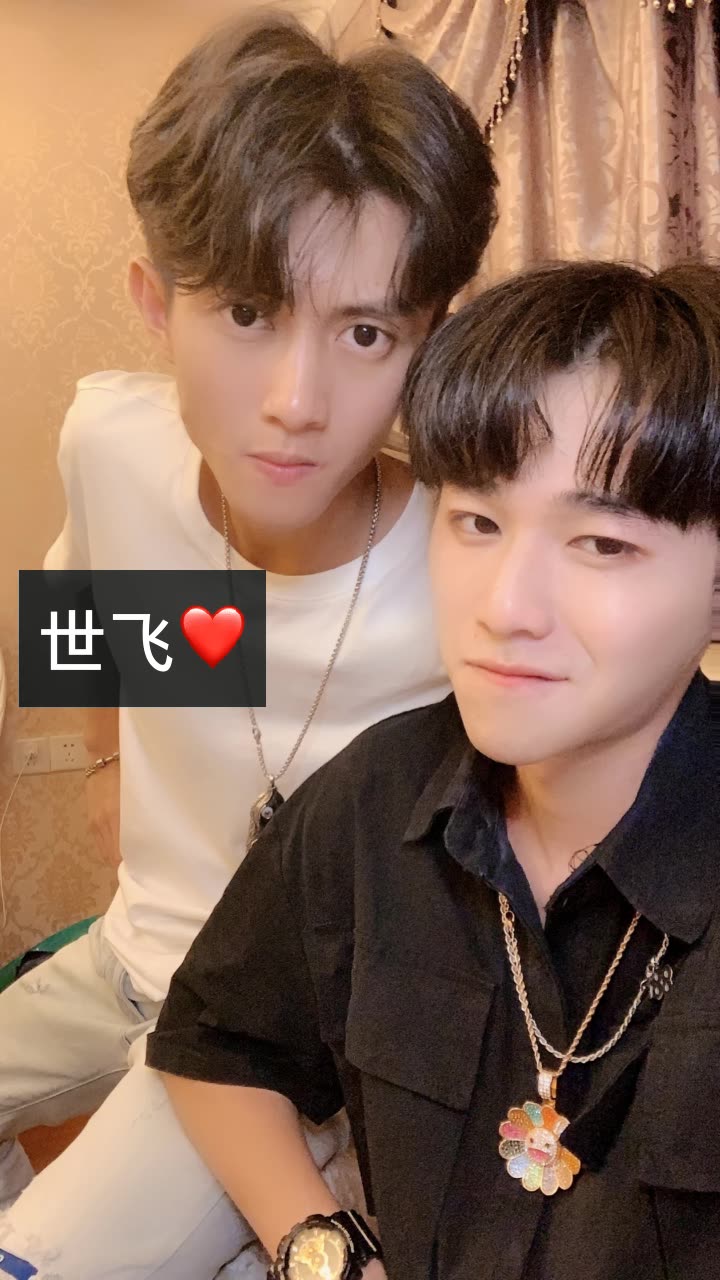 李世贤 at.的快手直播