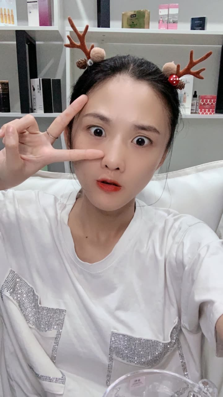 余小二仙女鱼的快手直播