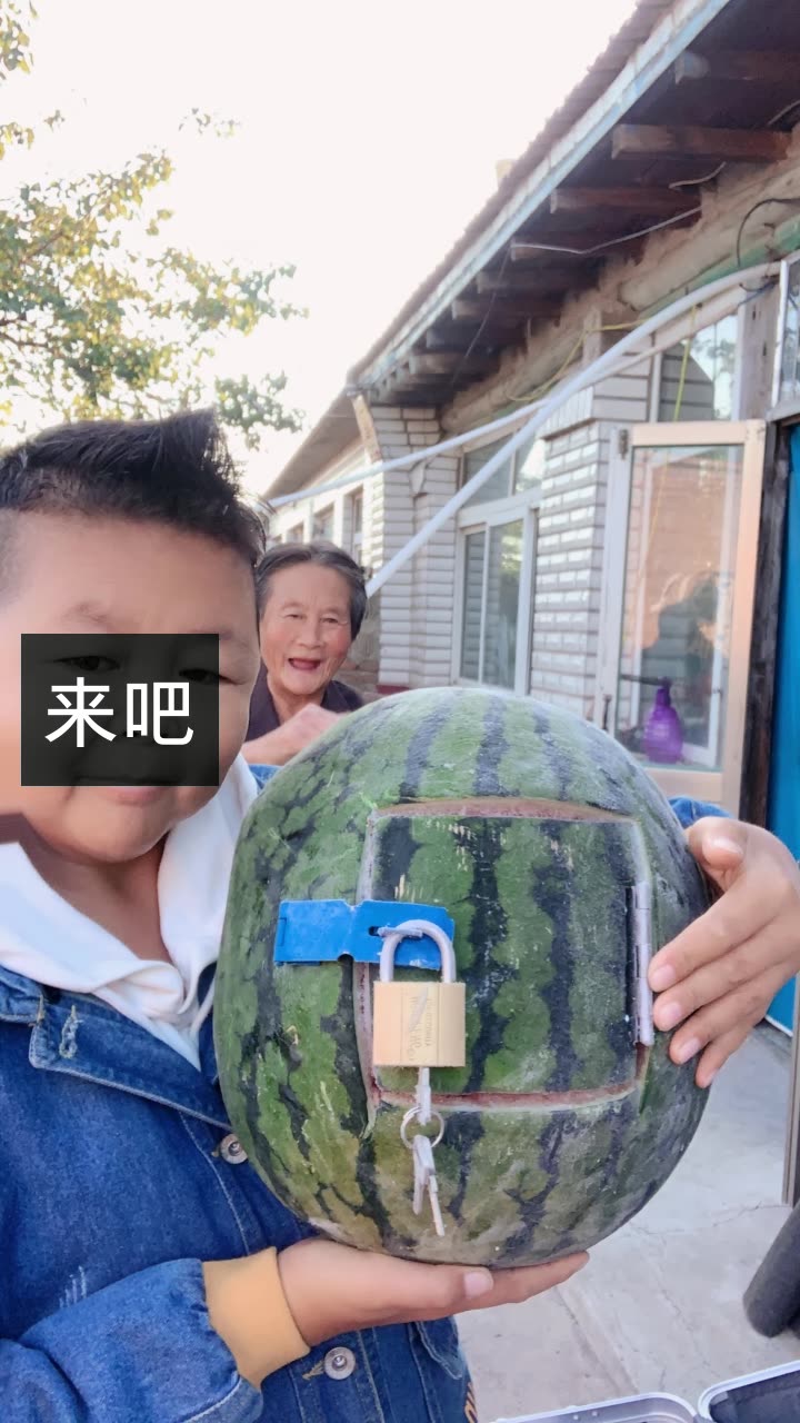 袖珍小啊立的快手直播