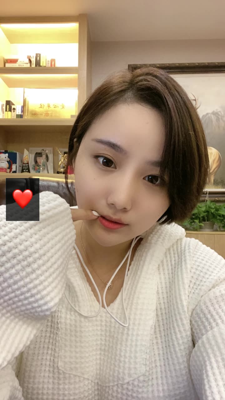 我正在快手看 吴老二 的直播,一起来看!#. 来自强少7054804182 - 微博