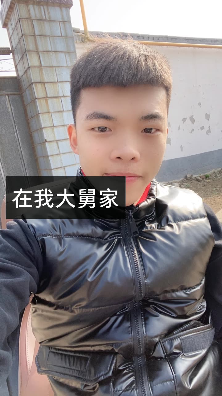 燕来没吃药92不忘初心的快手直播