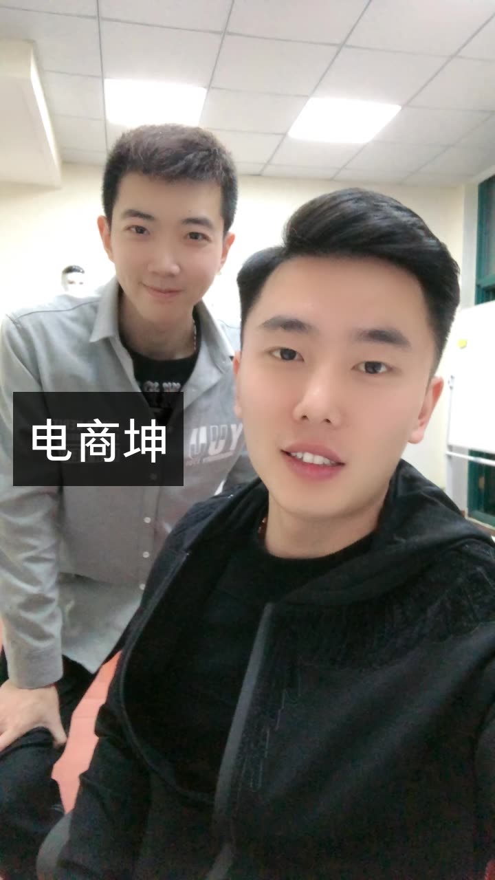 阿坤·【往事随风】的快手直播