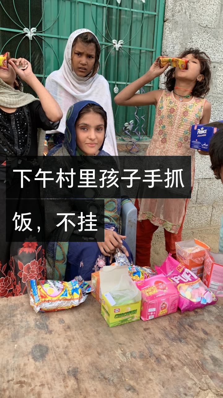 抖音上的人好有钱_抖音上叹气有节奏感的音乐_抖音上很火的萝莉音歌