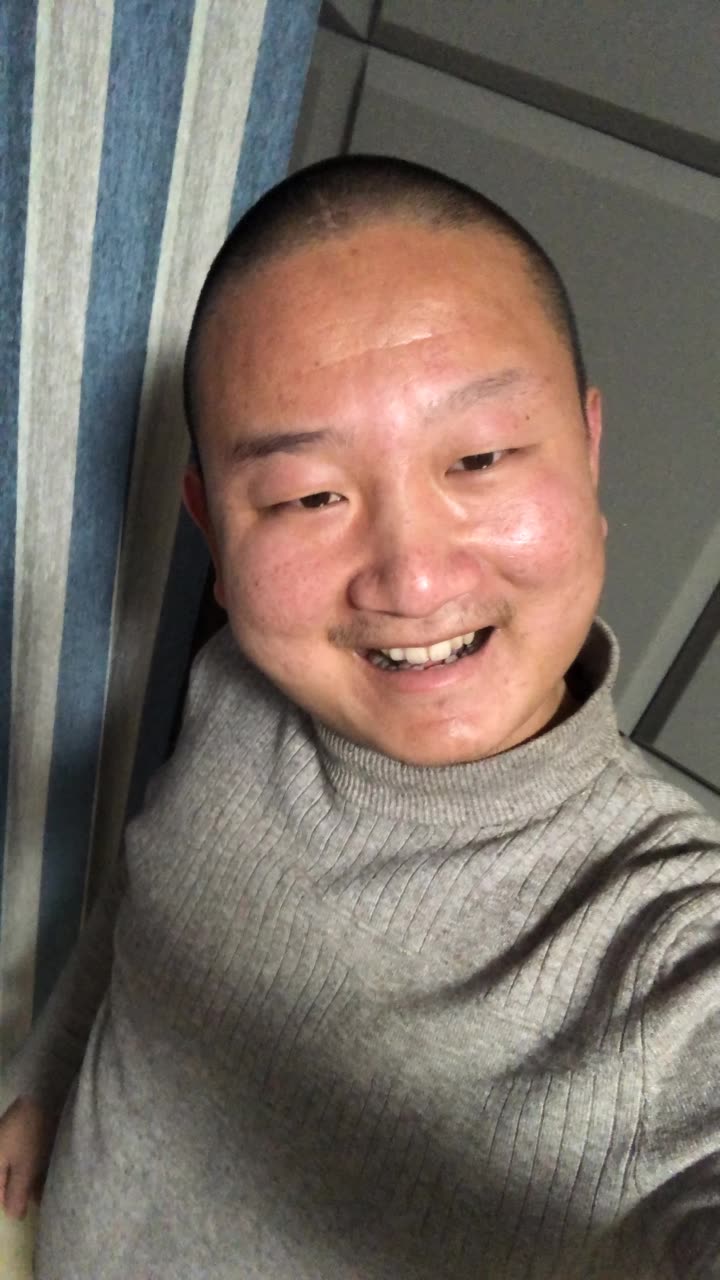 我正在快手看 小阿giao【知足常乐】 的直播,一起来看!