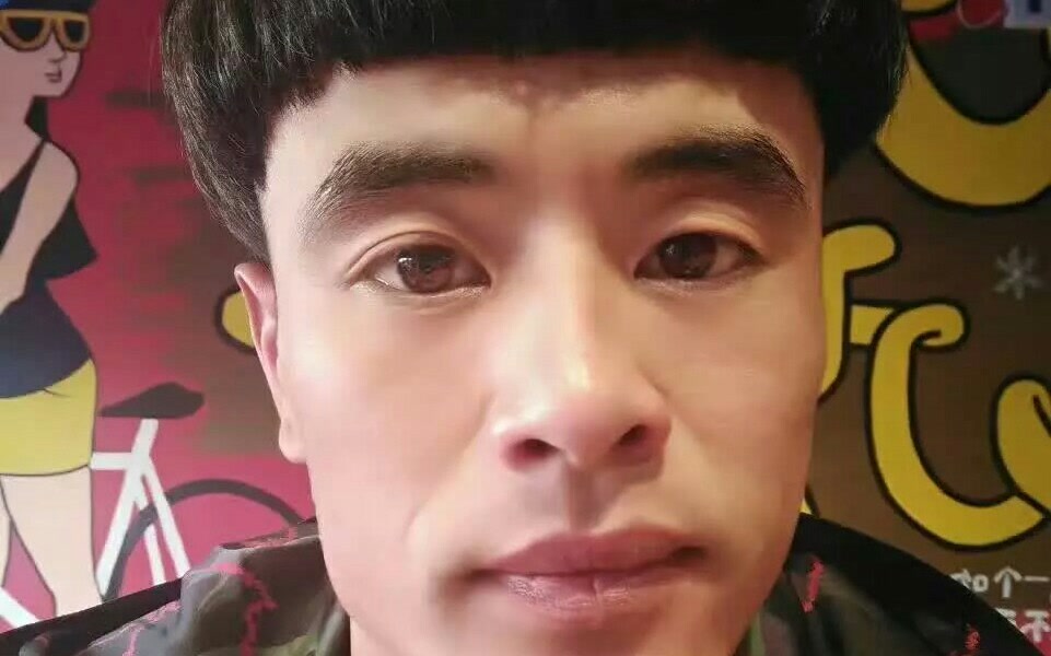 3713 粉丝 678 关注打开快手关注他 地址:河北省秦皇岛     我就是我