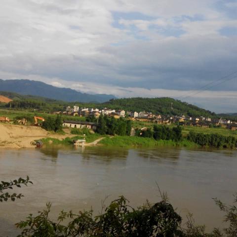 2015年 7月 建瓯市东峰镇大房村 霞镇村 桔口村 路段 191       赞