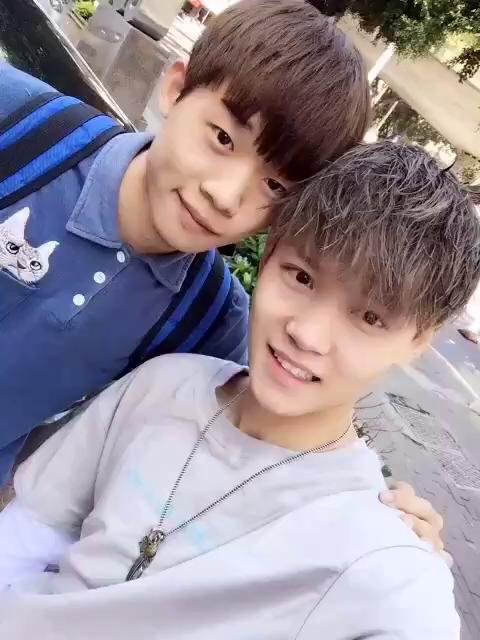 兄弟们过段时间再见了 @小小的晨光(o97170038) @余三桂(o3984455)