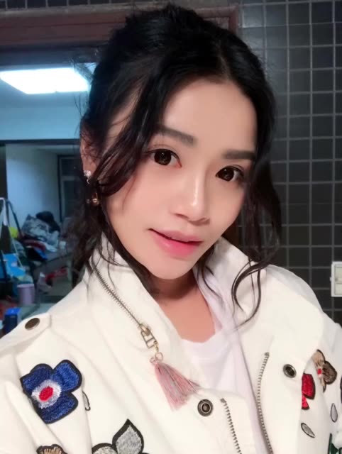 阳光女孩的主页-快手直播