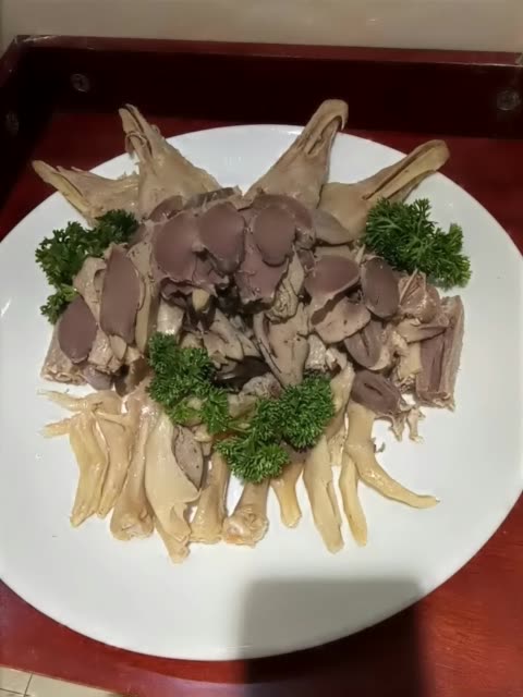 特色鹅四件 139       赞                   评论              2年