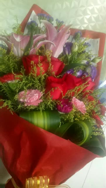 谢谢一帮朋友的关心,我会安心养伤的! 2年前