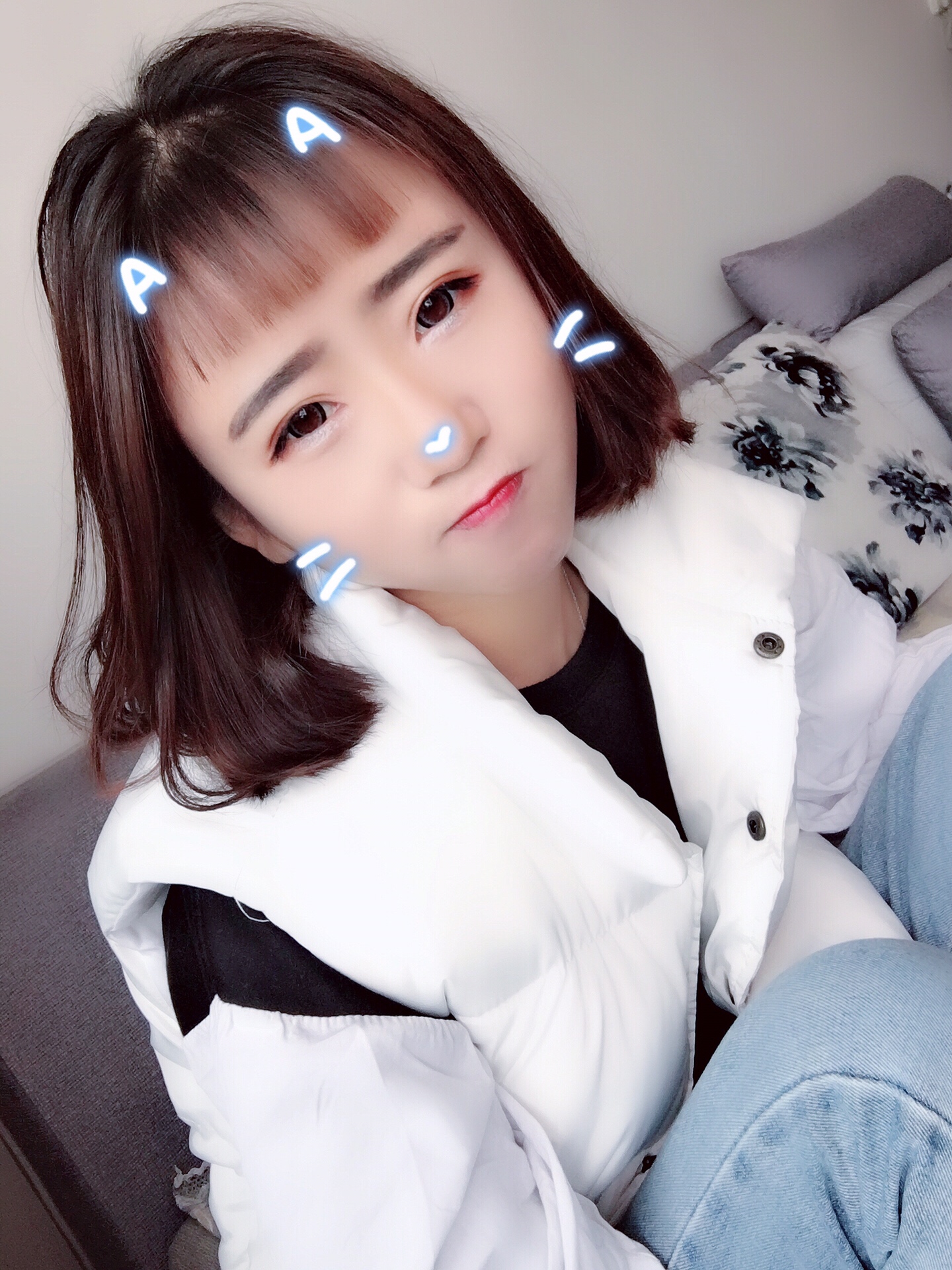 刘点点班长 ˙˙9月前 以后别说你是单身狗  别人问你的时候  你就说