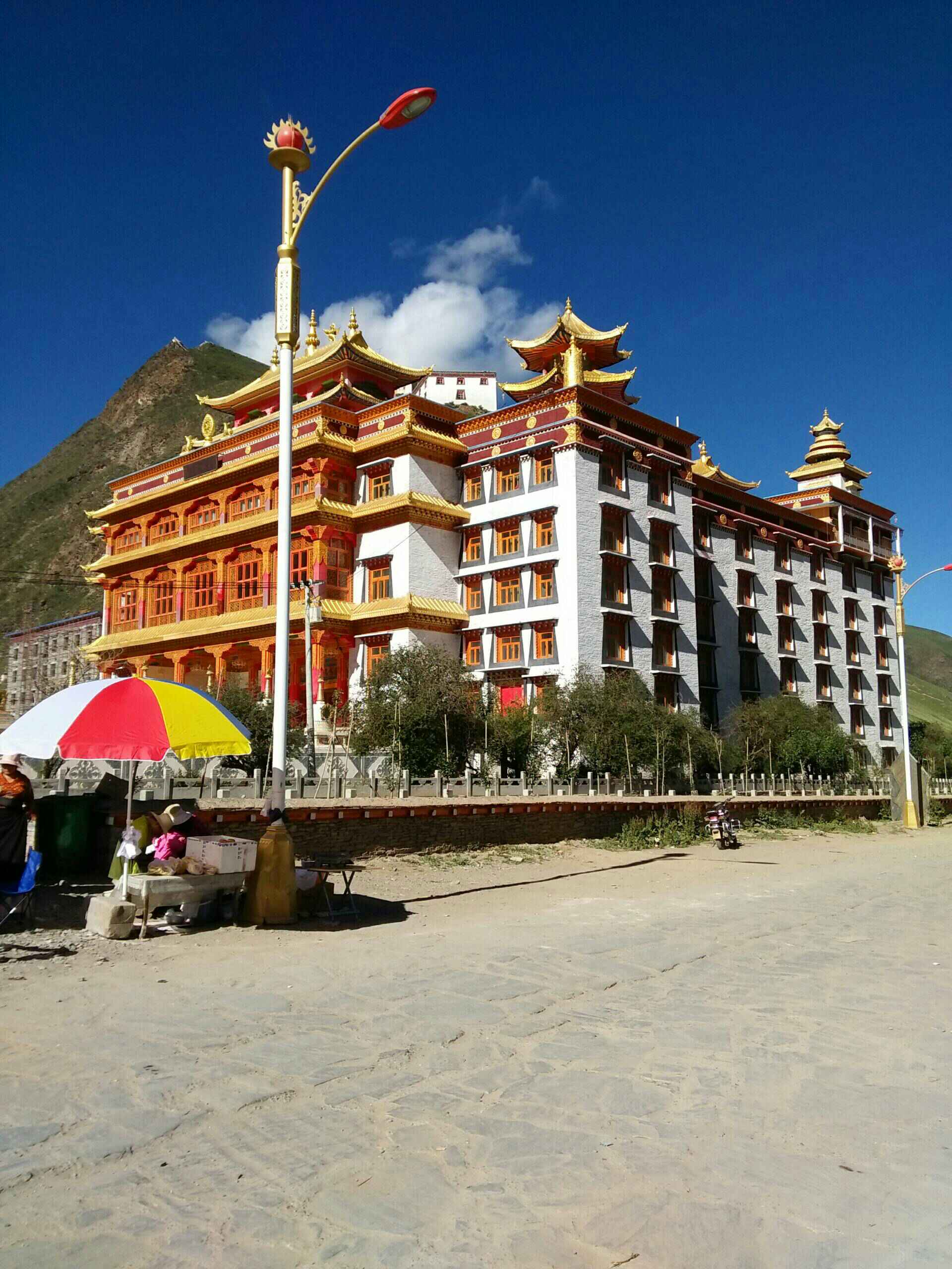 传说中的拉布寺 2年前