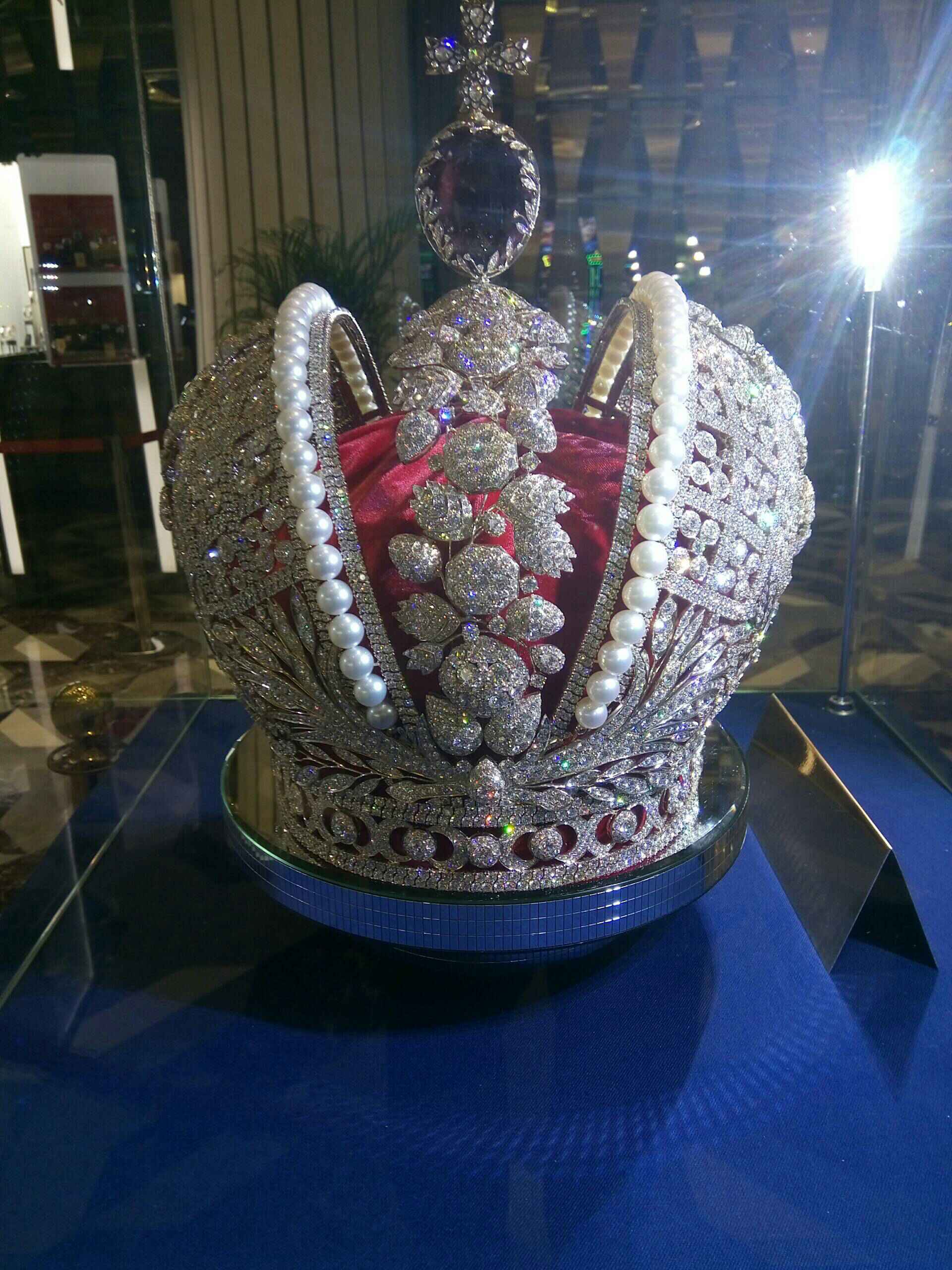 俄罗斯皇冠,无价 2年前