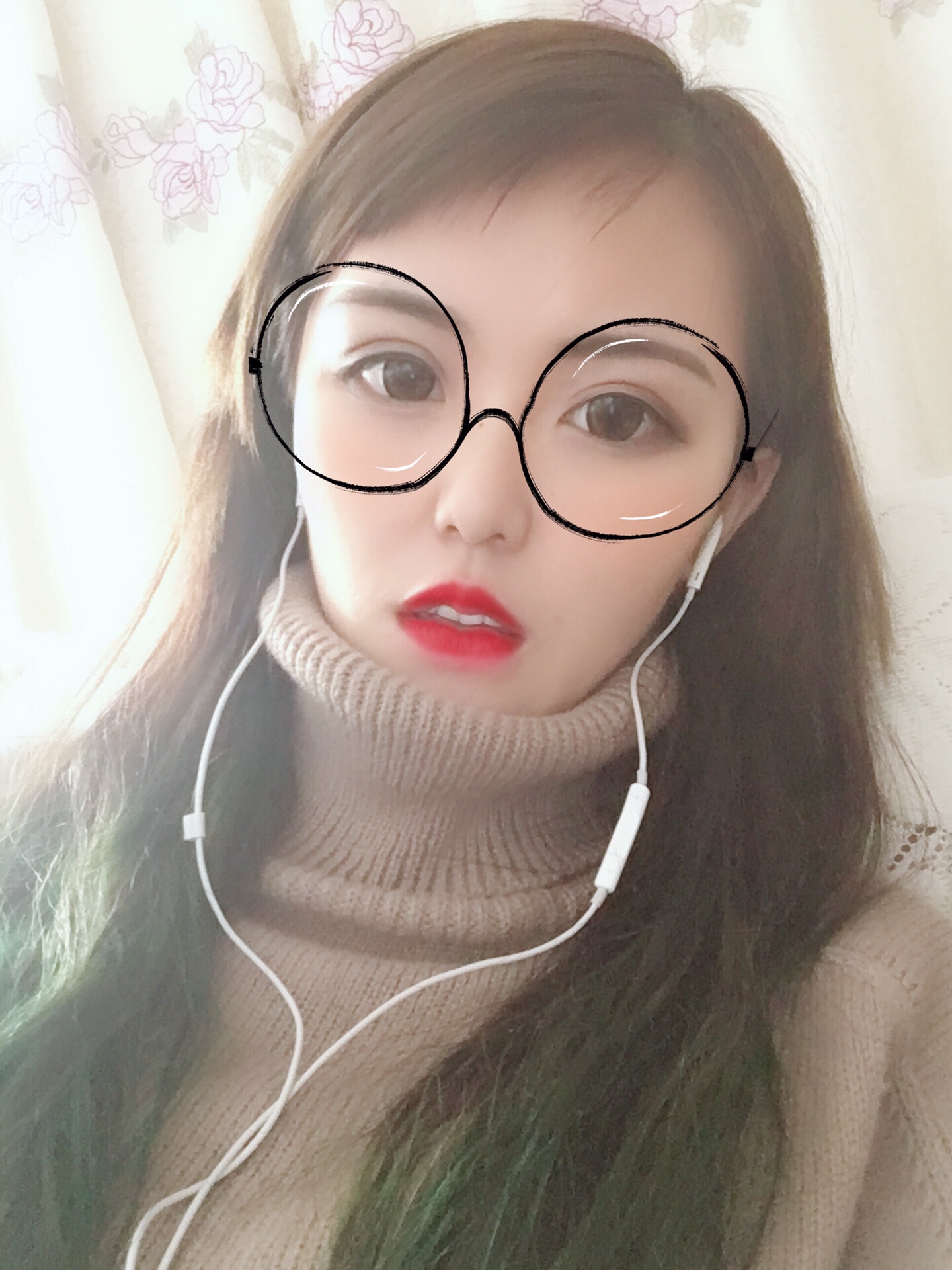 嗯啊李可爱:爱你 嗯啊李可爱2天前 哟 左槿柠3天前 回复 你的石佳慧