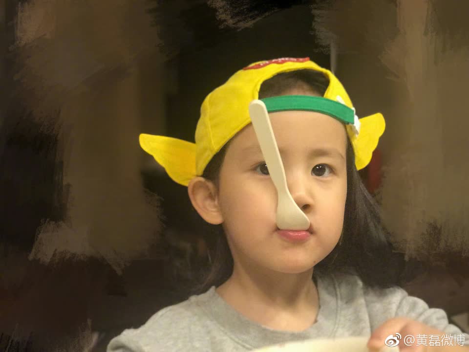 哥哥说给我买东西 ,只要我开口都能满足说的,就此