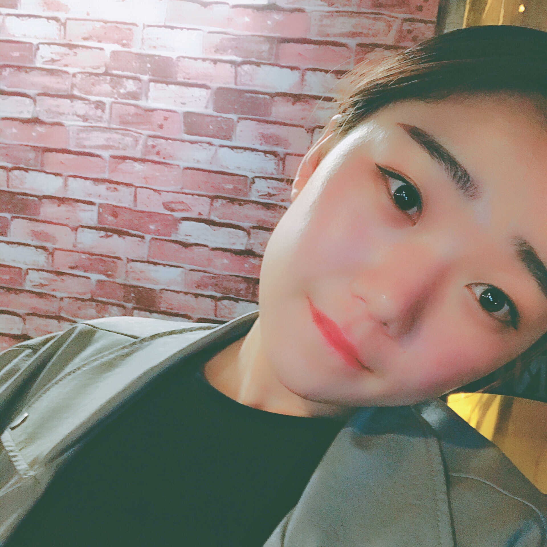 a 李儿 -国际半永久的快手