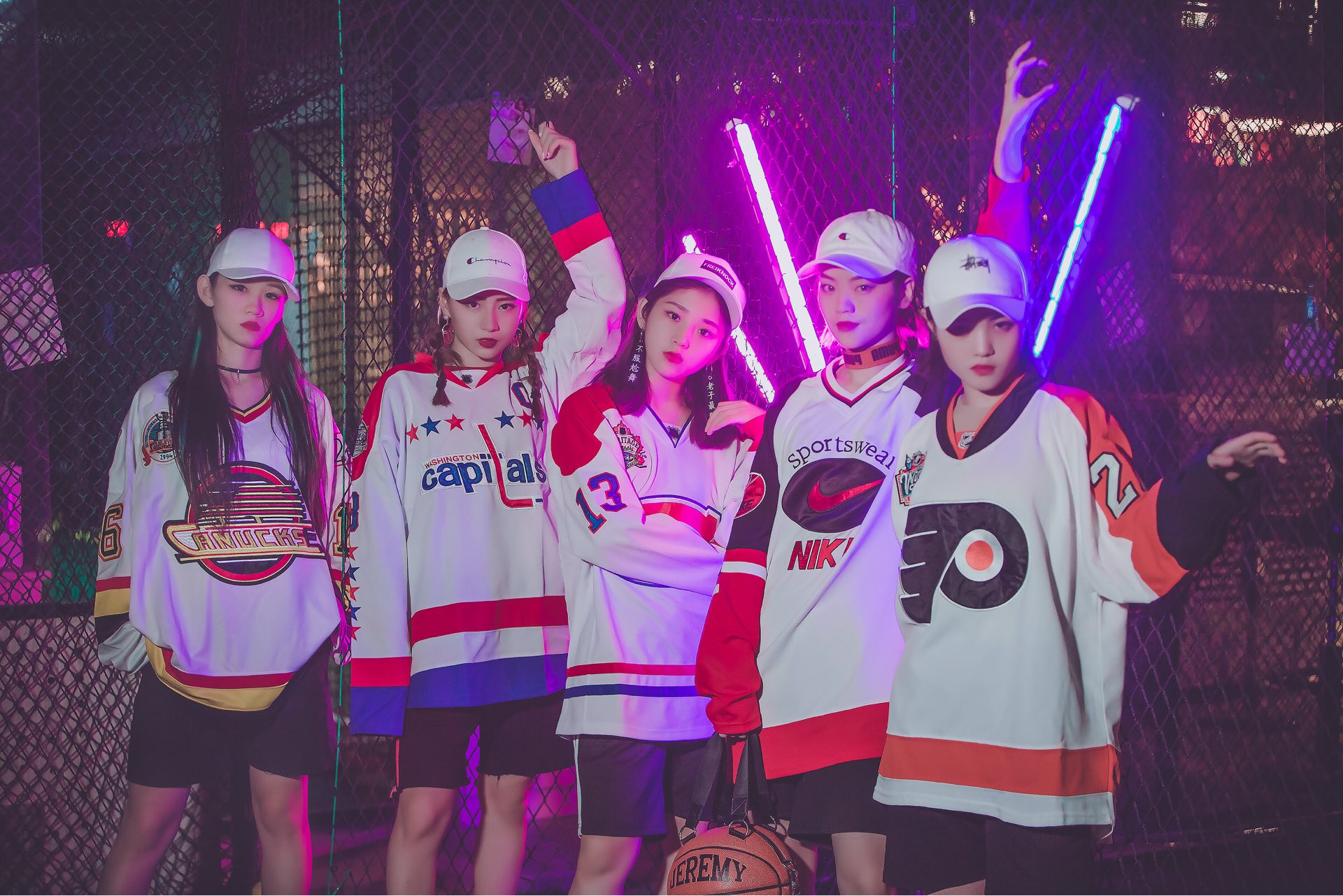 回复 红尘(czm):可以 回复 单色舞蹈总部泡泡:求链接 回复 喜欢王璐