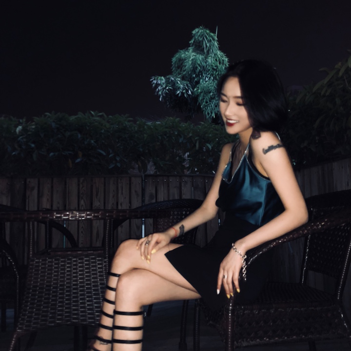 别拉我 也别扶我什么时候等我自己站起来你再来抱我 - 胡66爱唱歌的
