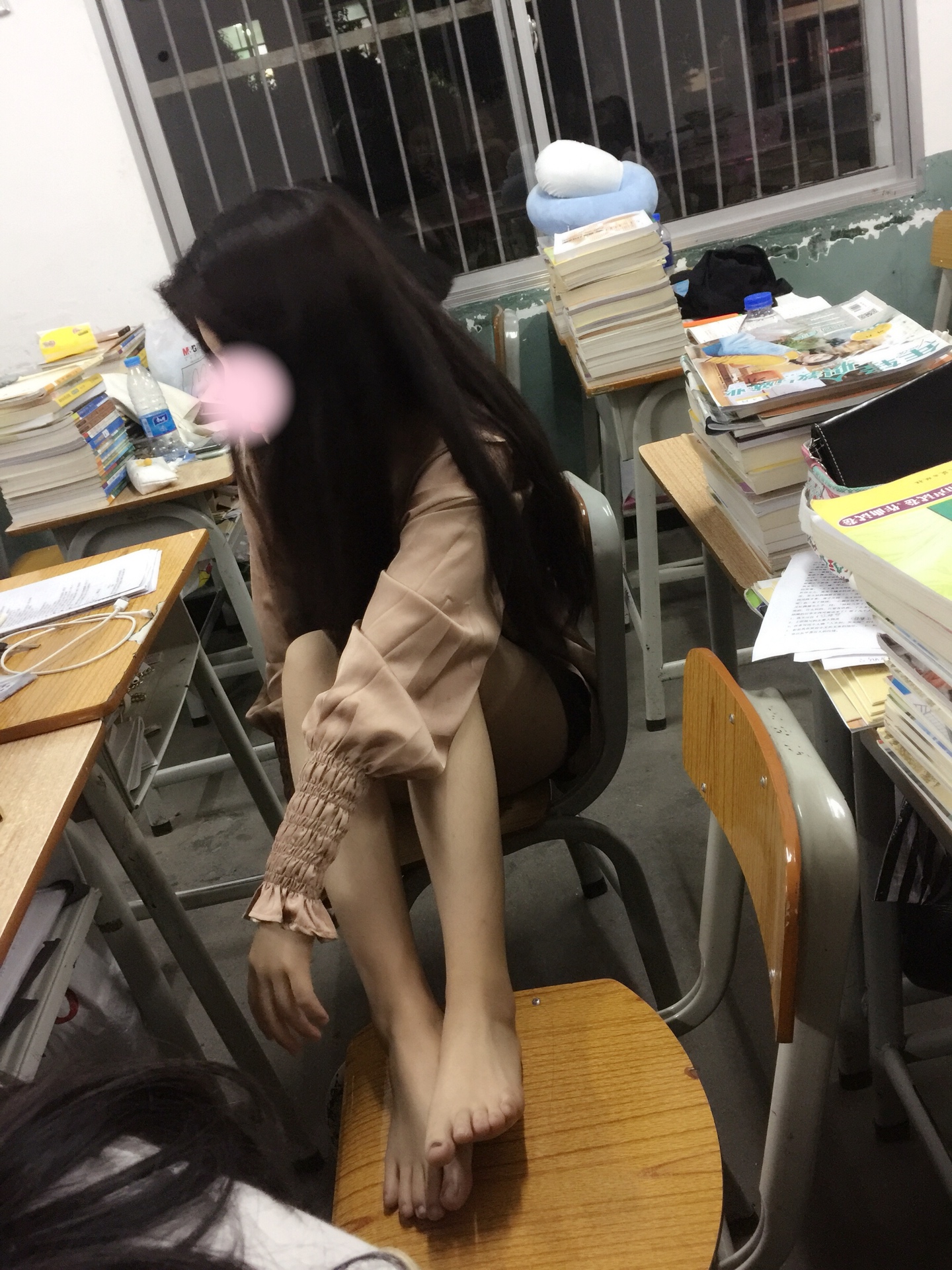 赚钱 人这一生能够用钱捍卫尊严的时刻 实在太多了 - 你的k妹_的快手