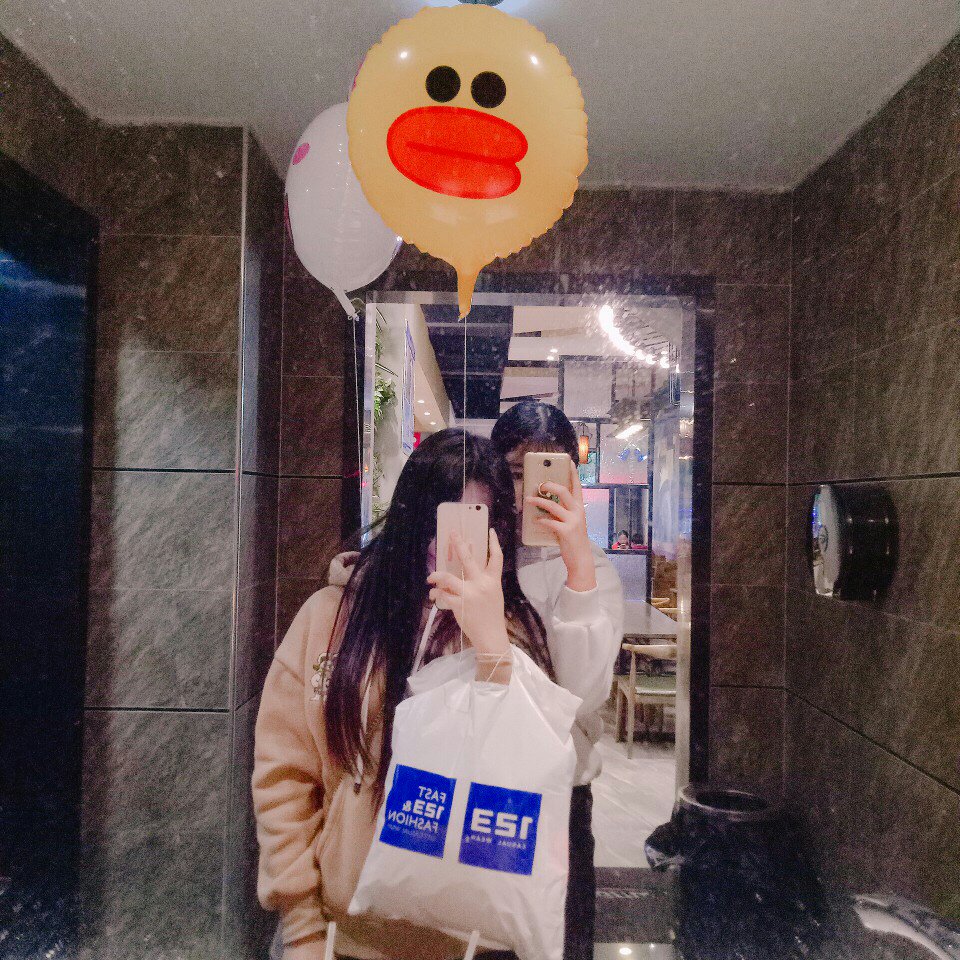 az_高佬(o839769212) @抱着猪美原地爆炸(o289783696) @黑猫很