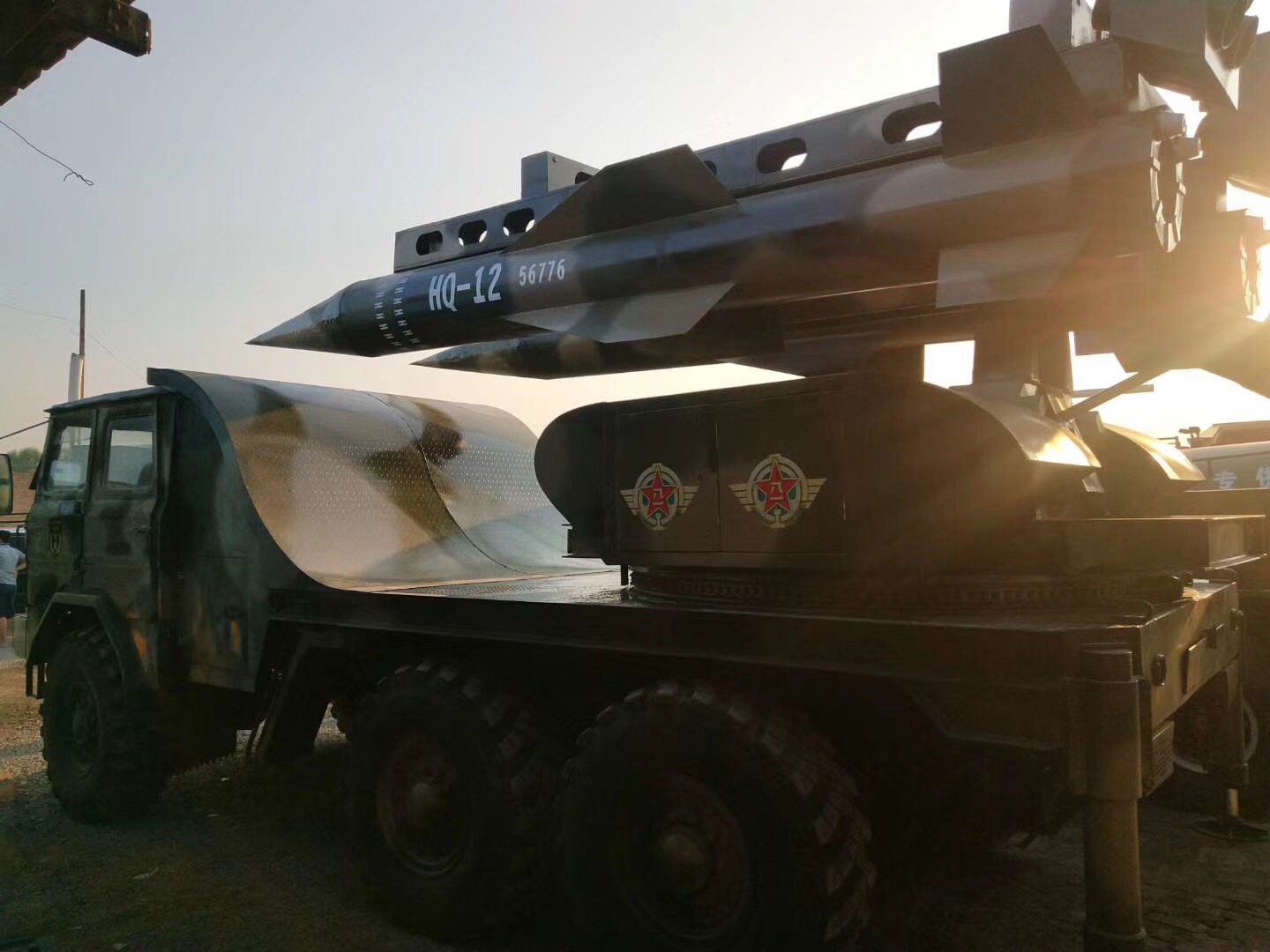红旗hq_12导弹发射车 1301       赞 3月前