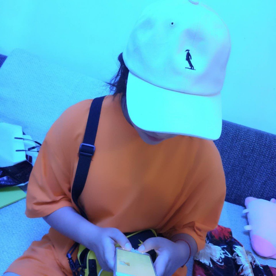 住在翻斗花园 老家在魔仙堡 现在在青青草原旅游 喜洋洋是我的男朋友