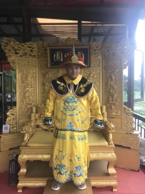 众爱卿平身 449        赞                   评论              2月