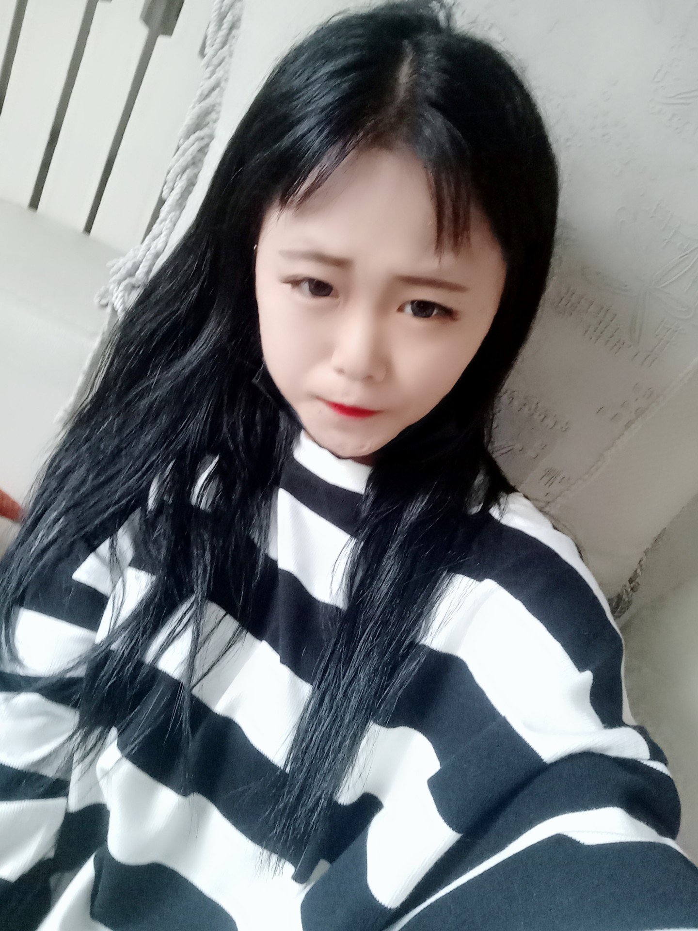 遥遥万里做你最牵挂的女孩. - -王思涵的快手