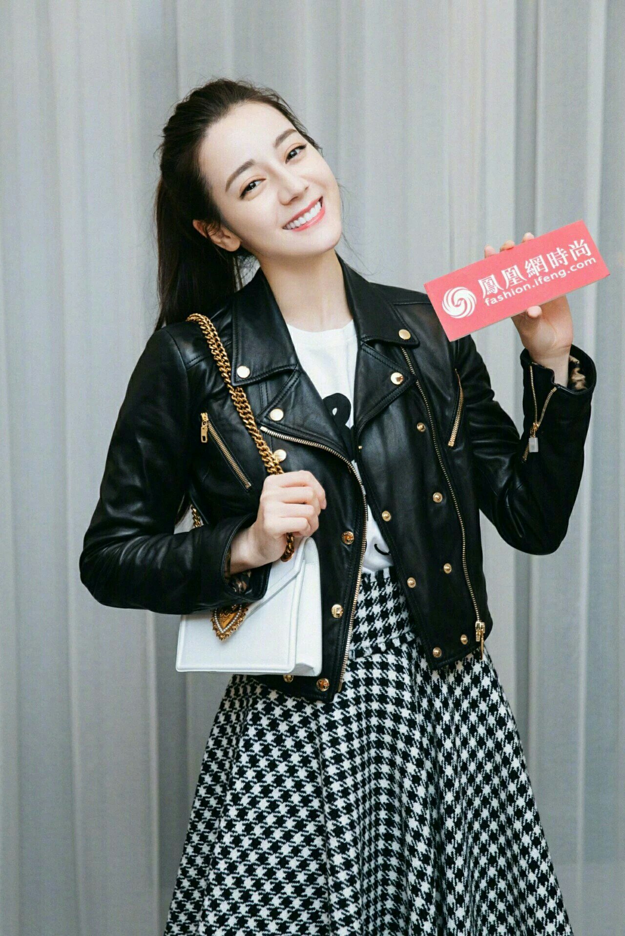 夏沫浅雨(爱丽家族)的主页-快手直播