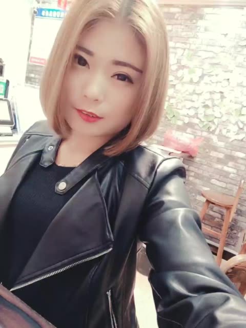 大脸妹93(贾二攀)的主页-快手直播