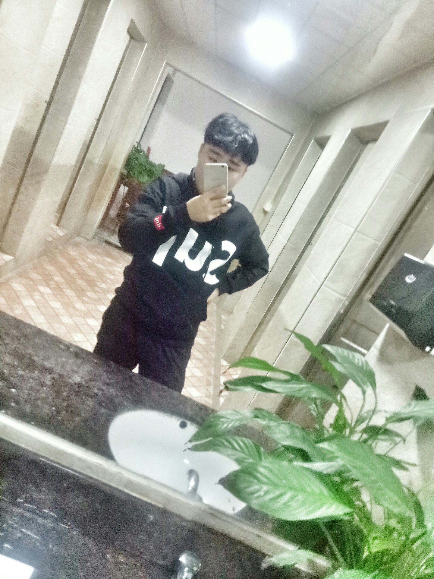 李老板g