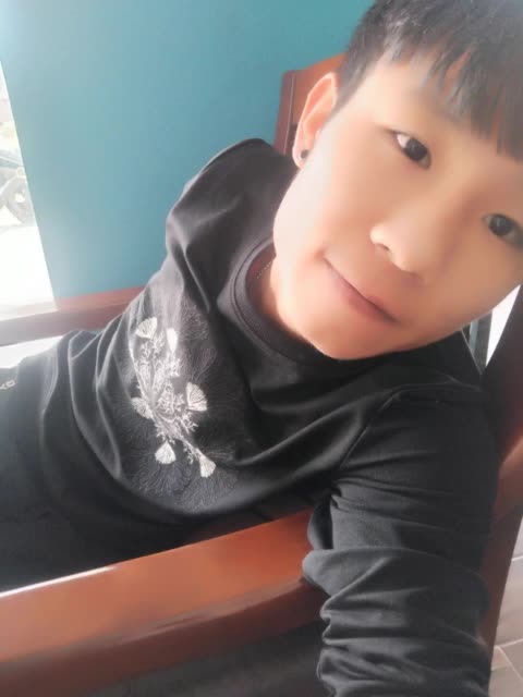 歪头哥(刺激战场)-快手直播