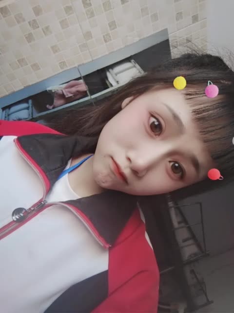 (蕾蕾最甜了)的主页-快手直播