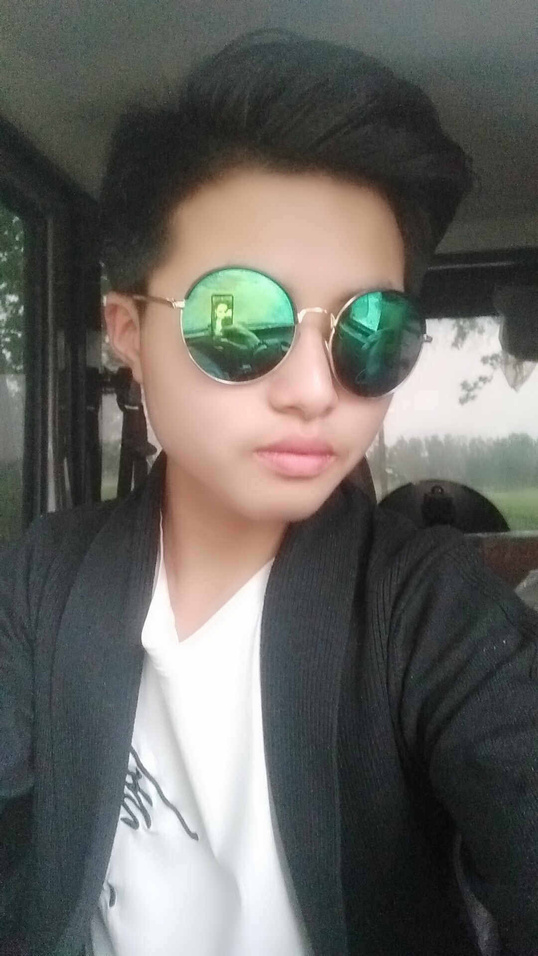 2小时前 祝我二哥生日快乐 @花背男孩(o363002844) 2周前 苗老板监工