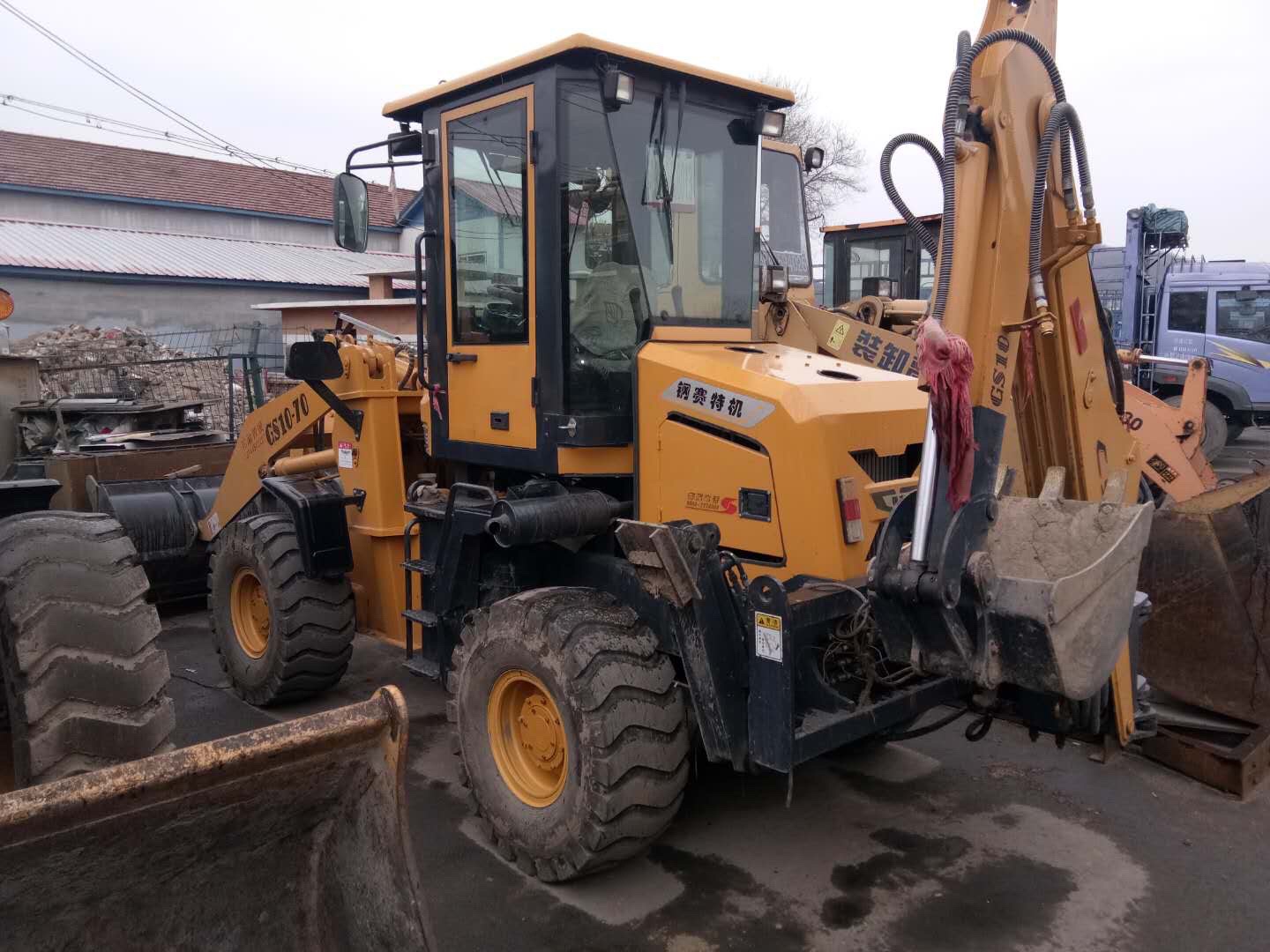 九成新两头忙出售 3周前